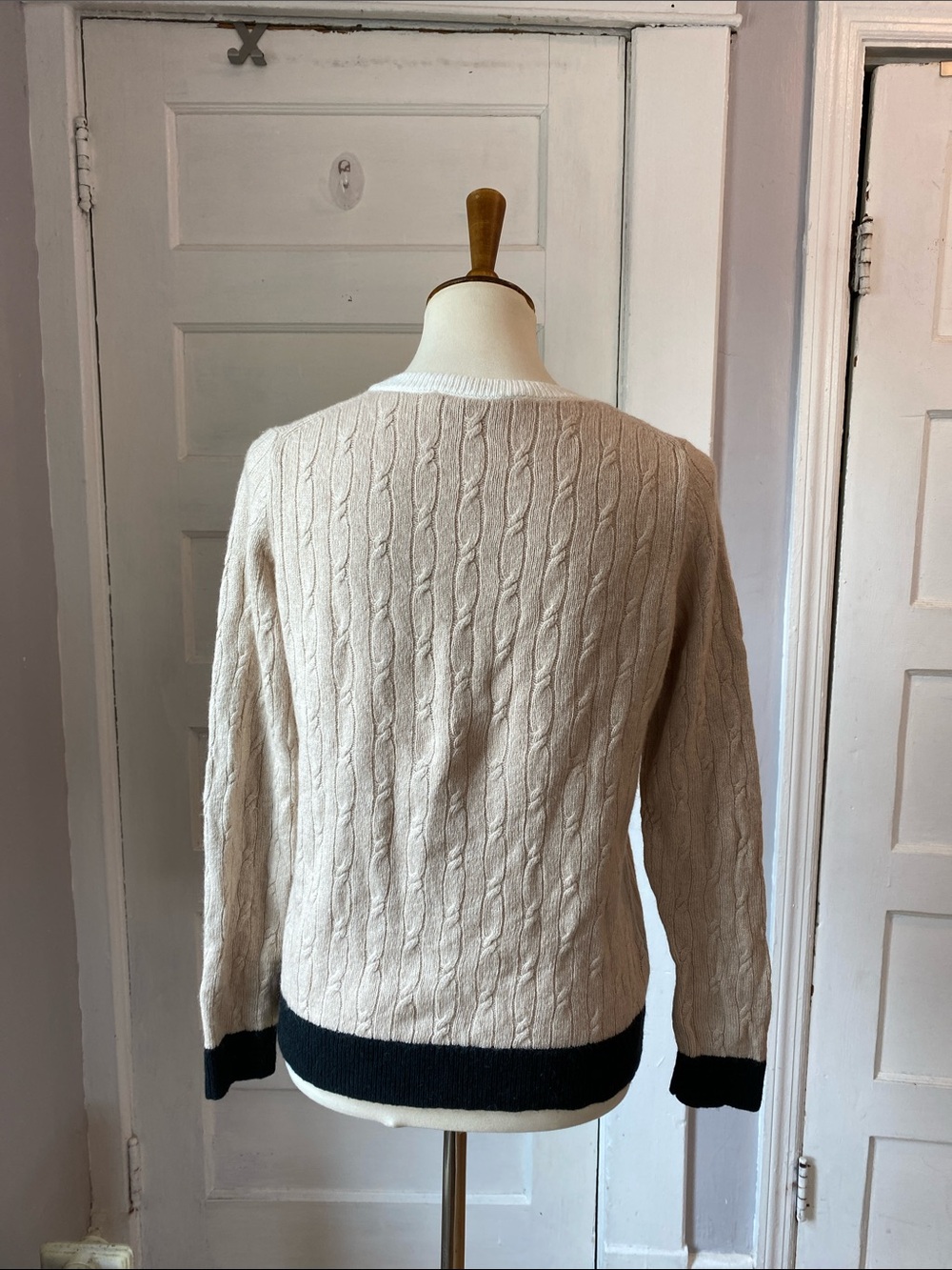 Ann Taylor LOFT Cable Knit Crew Sweater, Size M - Picture 5 of 14